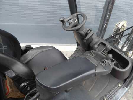 LPG Forklifts 2017  Linde H16T-01 (8)
