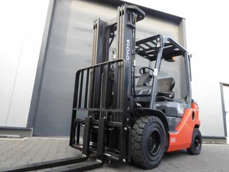 Diesel Forklifts 2021  Toyota 52-8FDF25 (2)
