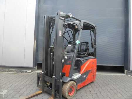 3-wiel elektrische heftrucks 2017  Linde E16H-02 (1)