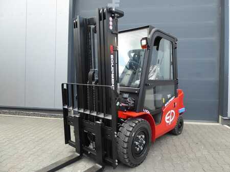 4-wiel elektrische heftrucks 2023  EP EP Equipment EFL353 (1)