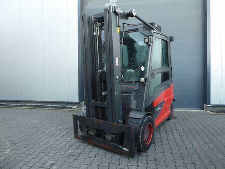 Elektryczne 4-kołowe 2020  Linde E40H-01/600 (1)