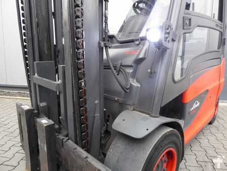 Electric - 4 wheels 2017  Linde E50HL-01/600 (2)