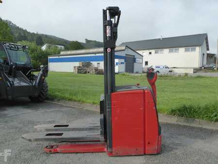 Stacker pedestre 2017  Linde L20 (2)