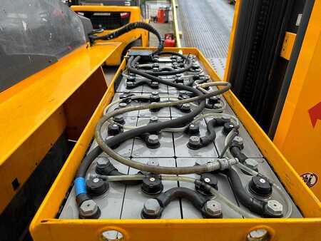 Reach Trucks 2014  Jungheinrich ETVC20 (6)