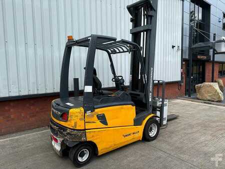 Electric - 4 wheels 2006  Jungheinrich EFG430 (7)