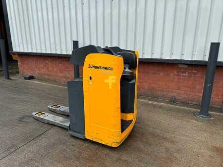 Pallet Trucks Sit-Down 2015  Jungheinrich ESE120 (1)