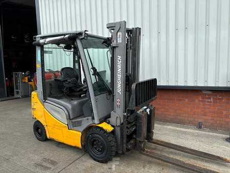 LPG Forklifts 2016  Jungheinrich TFG320s (6)