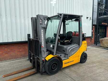 LPG Forklifts 2019  Jungheinrich TFG425s (1)