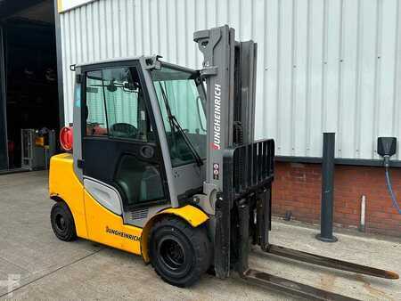 LPG Forklifts 2019  Jungheinrich TFG435s (6)