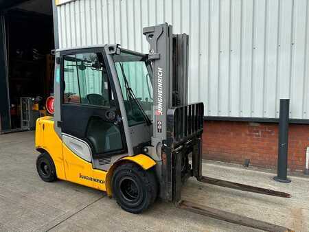 LPG Forklifts 2019  Jungheinrich TFG435s (6)