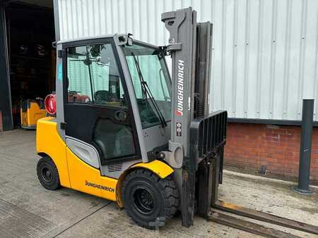 LPG Forklifts 2019  Jungheinrich TFG435s (6)