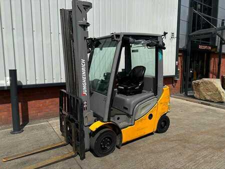 Diesel Forklifts 2018  Jungheinrich DFG320s (1)