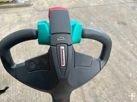 Fahrerstandstapler 2019  Jungheinrich EJC B12 100-250 ZT (9)