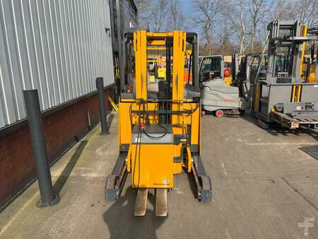 Carrelli retrattili  Jungheinrich ETV 116 SP GE 100-455 DZ (3)