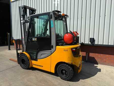 Wózki gazowe 2020  Jungheinrich TFG 430s 115-600 DZ (2)