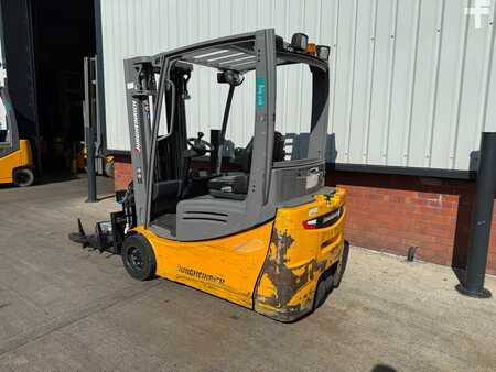 Elektrisk- 3 hjul 2019  Jungheinrich EFG 220 SP GE+T 100-440 DZ (2)