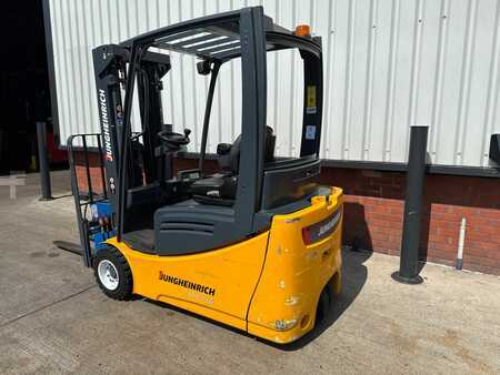Carrelli elettrici 3 ruote 2011  Jungheinrich EFG 220 SP GE 115-450 DZ (2)