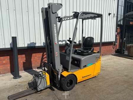 Carrelli elettrici 3 ruote 2021  Jungheinrich EFG 113 SP GE 100-500 DZ (1)