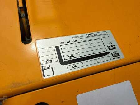 Stacker stå på 2019  Jungheinrich EJG 214 G 120-120 E (4)