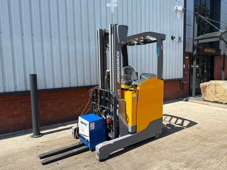 Schubmaststapler 2020  Jungheinrich ETV 112 SP E GE 115-542 DZ (2)