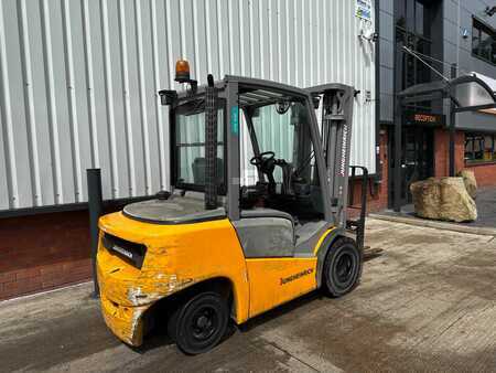 Dieselstapler 2020  Jungheinrich DFG 430 115 500 DZ (6)