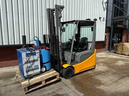 Eléctrica de 3 ruedas 2018 Jungheinrich EFG 216k SP GE 100-370 ZZ (1)