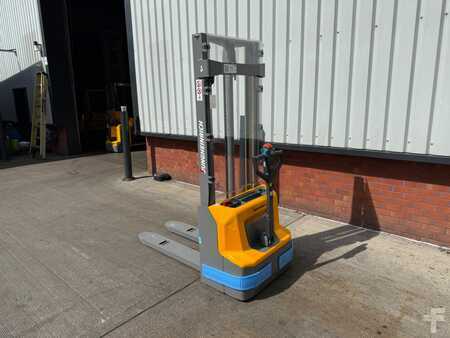 Apilador conductor incorporado 2024  Jungheinrich AMC 12 115 320 ZT (2)