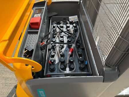 Apilador conductor incorporado 2018  Jungheinrich EJC 216 115-240 ZT (5)