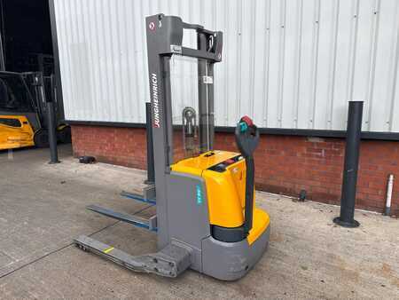 Apilador conductor incorporado 2019 Jungheinrich EJC B16 G 115-310 ZZ (2)