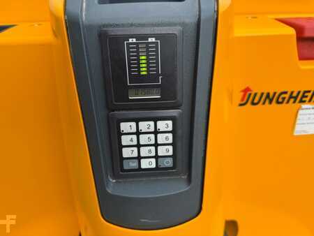 Apilador conductor incorporado 2019  Jungheinrich EJG 112 100-320 ZT (9)