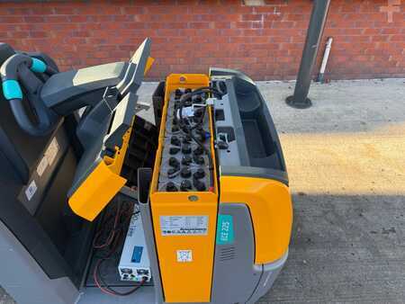 Recogepedido horizontal 2021  Jungheinrich ECE 220 240-51 (11)