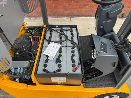 Eléctrica de 3 ruedas 2018  Jungheinrich EFG 115 SP GE 115-360 ZZ (7)