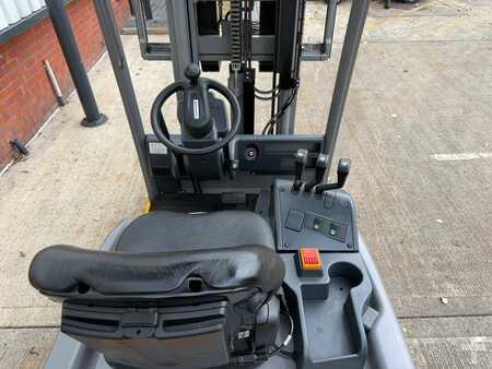 Eléctrica de 3 ruedas 2018  Jungheinrich EFG 115 SP GE 115-360 ZZ (8)