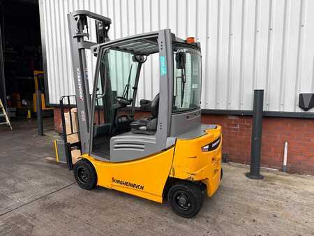 Eléctrica de 4 ruedas 2020  Jungheinrich EFG 320 SP GE 120-400 ZT (2)