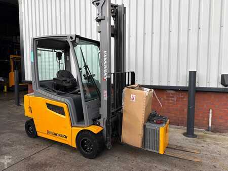 Eléctrica de 4 ruedas 2020  Jungheinrich EFG 320 SP GE 120-400 ZT (6)