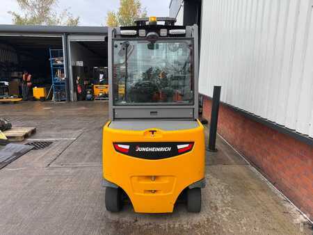 Eléctrica de 4 ruedas 2019  Jungheinrich EFG 425 SP GE 115-400 ZT (3)