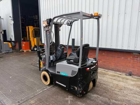 Eléctrico - 3 rodas 2020  Jungheinrich EFG 113 SP G+ZVG 110-450 DZ - Fork Spreader (3)