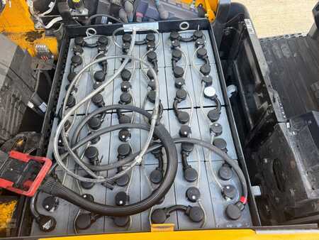 Chariots électriques à 4 roues 2022  Jungheinrich EFG BC 320 SP GE 100-480 DZ (7)