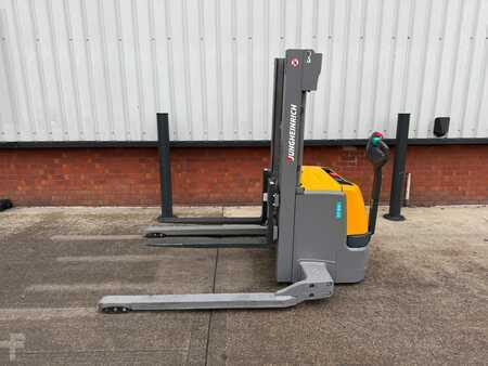 Stackers Stand-on 2016  Jungheinrich EJC B16 100-280 ZZ (2)