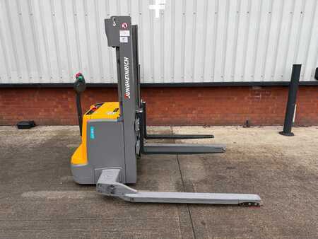 Stackers Stand-on 2016  Jungheinrich EJC B16 100-280 ZZ (6)