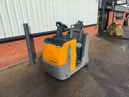 Tahač 2020  Jungheinrich EZS 350 (1)