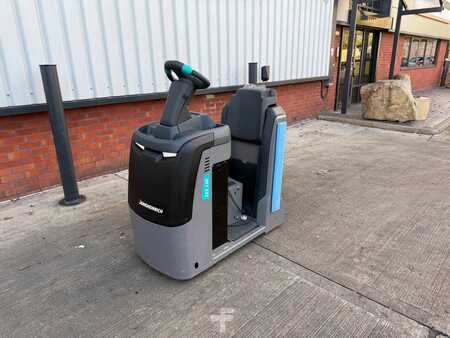 Tow Tugs 2020  Jungheinrich EZS 130 (1)