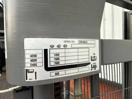 Apilador conductor incorporado 2017 Jungheinrich EJC B16 (4)