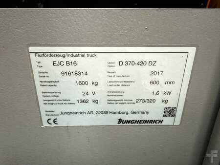 Stacker stå på 2017  Jungheinrich EJC B16 - Carpet Boom (3)