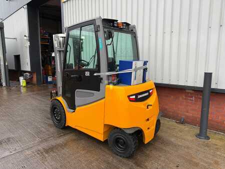 Elektromos 4 kerekű 2017  Jungheinrich EFG 535ks SP GE 470 DZ (3)