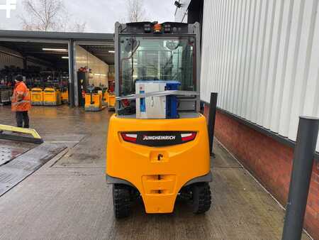 Elektromos 4 kerekű 2017  Jungheinrich EFG 535ks SP GE 470 DZ (4)