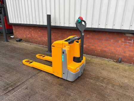 Electric Pallet Trucks 2021  Jungheinrich EJE 230 115-67 (1)