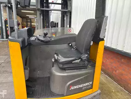 Chariots à mât rétractable 2016  Jungheinrich ETV C16 X SP GE 105-500 DZ (3)