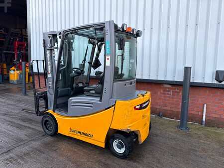 Elektromos 4 kerekű 2019  Jungheinrich EFG 320 SP GE 100-440 DZ (2)