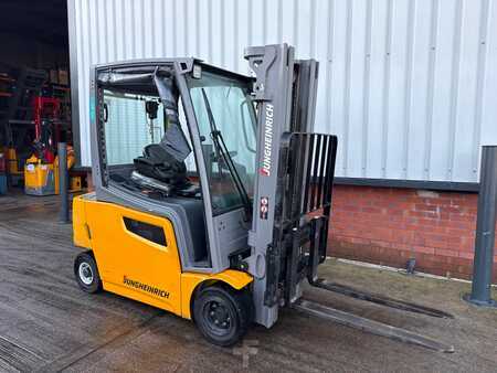 Elektromos 4 kerekű 2019  Jungheinrich EFG 320 SP GE 100-440 DZ (3)